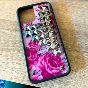 iphone 13 Pro Max Wildflower Case